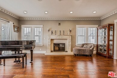 1944 Wellington Rd, Los Angeles, CA 90016 - photo 7