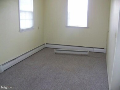 127 Broad St unit 5, Wyoming, DE 19934 - photo 2