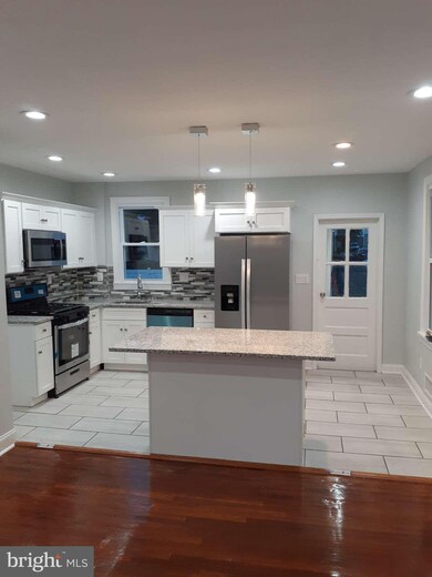 422 Laurel Rd, Lansdowne, PA 19050 - photo 4