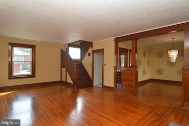 236 E Elm St, Reading, PA 19607 - photo 2