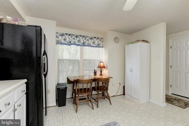 9641 Glendower Ct, Laurel, MD 20723 - photo 5