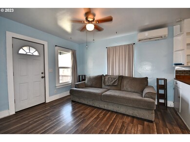 1108 Federal St, the Dalles, OR 97058 - photo 2