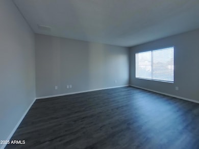 11219 N 51st Dr, Glendale, AZ 85304 - photo 2