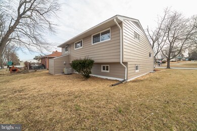 3228 Elba Dr, Gwynn Oak, MD 21207 - photo 4