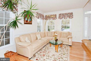 6512 Hazel Thicket Ct, Columbia, MD 21044 - photo 3