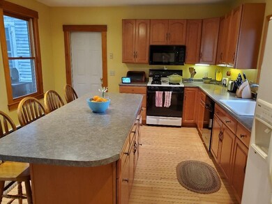 43 Highland St, Ashland, NH 03217 - photo 6