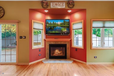 9908 Forest St, Dyer, IN 46311 - photo 4