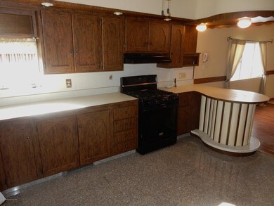 364 N Lincoln Ave, Scranton, PA 18504 - photo 3