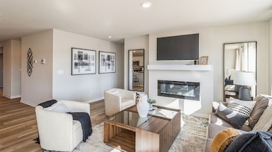 12 Verbena Ln SW, Cedar Rapids, IA 52404 - photo 3