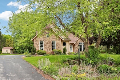 6-web-or-mls-N61W14730 Woodcrest Ct-3105