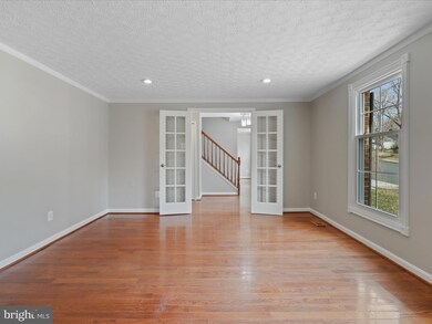 8100 Winding Way Ct, Springfield, VA 22153 - photo 7