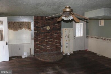 5897 Charlestown Rd, Mercersburg, PA 17236 - photo 4