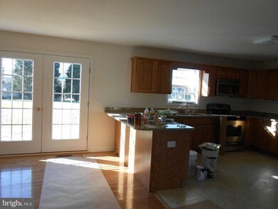 45215 Take It Easy Ranch Rd, Callaway, MD 20620 - photo 4