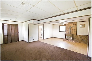 1569 Cherry Tree Dr, Clarksville, TN 37042 - photo 7