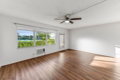 135 Brighton Dr unit D, Boca Raton, FL 33434 - photo 6
