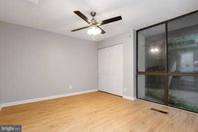 2308 S Quincy St unit 1, Arlington, VA 22204 - photo 5