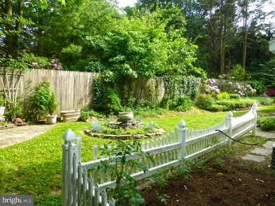 1218 Parkside Dr S, Reading, PA 19611 - photo 7