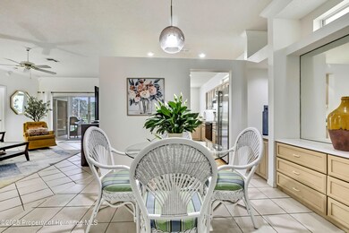 10093 Hollyberry Dr (6 of 38)