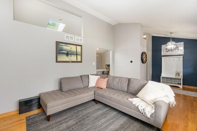 197 Crestview Ln, Dyer, IN 46311 - photo 7