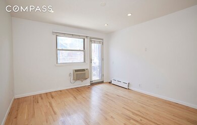 211 Thompson St unit 5L, New York, NY 10012 - photo 4