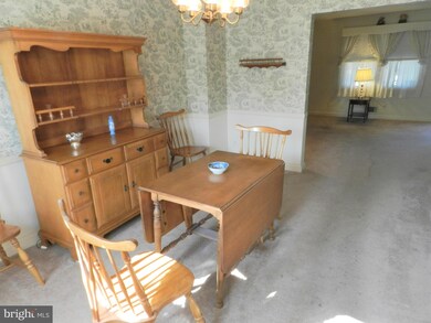 1031 Winsford Rd, Towson, MD 21204 - photo 5