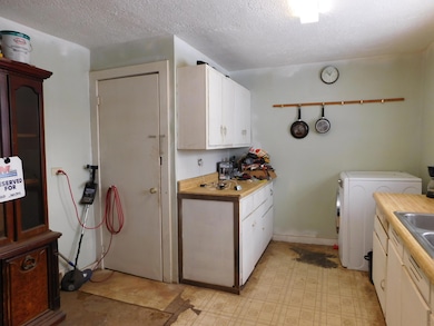 11565 N Main St, Roscommon, MI 48653 - photo 4