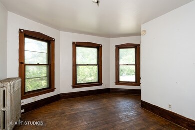 472 N Spring St, Elgin, IL 60120 - photo 7