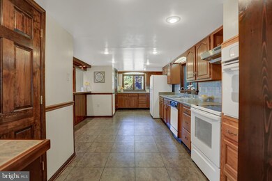 4018 Frecon Rd, Chambersburg, PA 17202 - photo 7