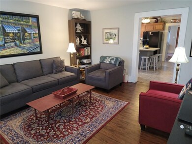 221 W Madison St, Tipton, IN 46072 - photo 2