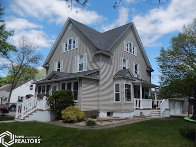 801 6th Ave N, Humboldt, IA 50548 - photo 2