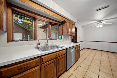 2409 Center Ave, Northbrook, IL 60062 - photo 7