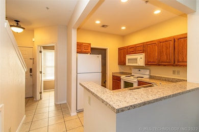 419 E C St unit 119, Jenks, OK 74037 - photo 3