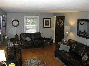 111 Roslyn Ave, Cranston, RI 02910 - photo 6