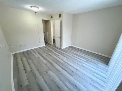 7626 NE 6th Ct unit 7, Miami, FL 33138 - photo 4