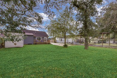 709 Frisco St, Houston, TX 77022 - photo 4