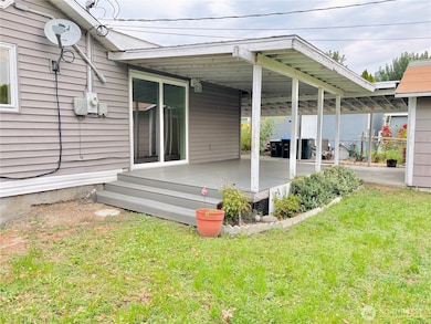 2207 W Spruce St, Moses Lake, WA 98837 - photo 4