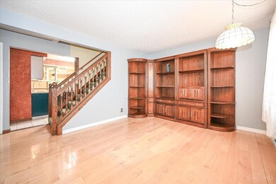 509 N Stadium Dr, Xenia, OH 45385 - photo 2