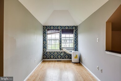 10836 Will Painter Dr, Owings Mills, MD 21117 - photo 5