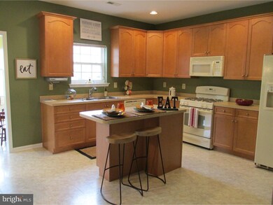 32 Arbor Cir, Colmar, PA 18915 - photo 5