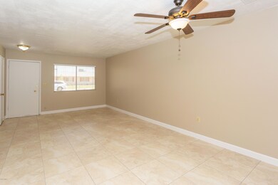 13810 N Garden Court Dr, Sun City, AZ 85351 - photo 7