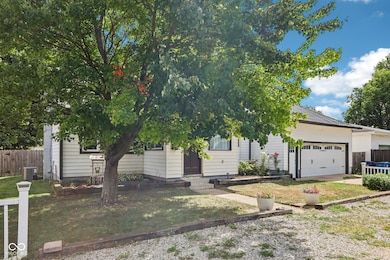 103 S Hudson St, Sheridan, IN 46069 - photo 2