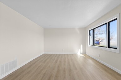 1st Living Area