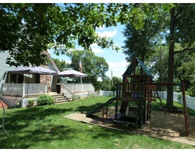 11 Kenmore St, Worcester, MA 01606 - photo 4