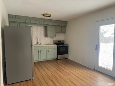 3304 E Wysor St, Muncie, IN 47303 - photo 6