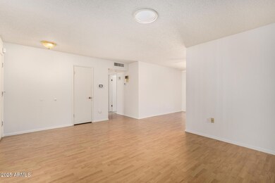 10825 W Kelso Dr, Sun City, AZ 85351 - photo 5