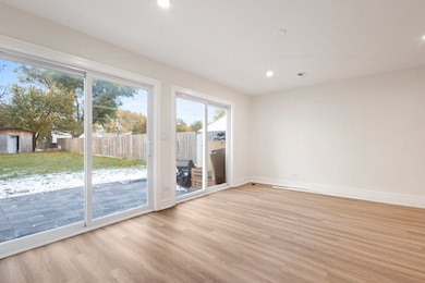 8330 45th St, Lyons, IL 60534 - photo 3