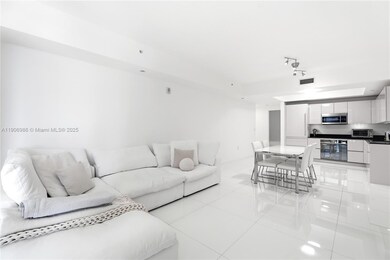 1010 Brickell Ave unit 3006, Miami, FL 33131 - photo 3
