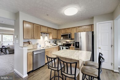 8720 Thornbrook Dr, Odenton, MD 21113 - photo 7