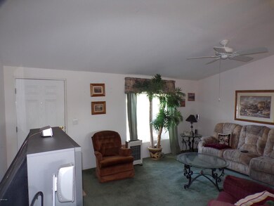 Living room, furnished,oh ya