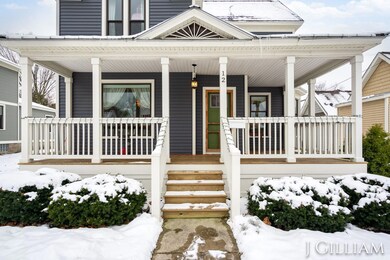12 E 16th St-4